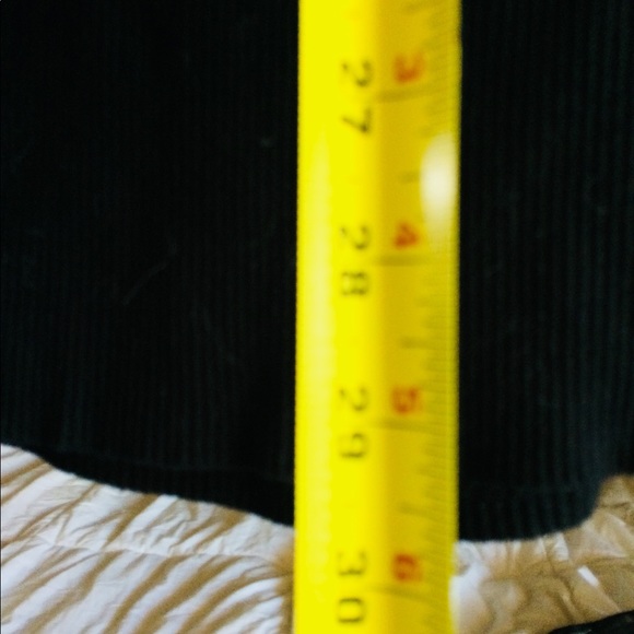 SOLD Long black ribbed Zara skirt with studs M - Picture 4 of 7